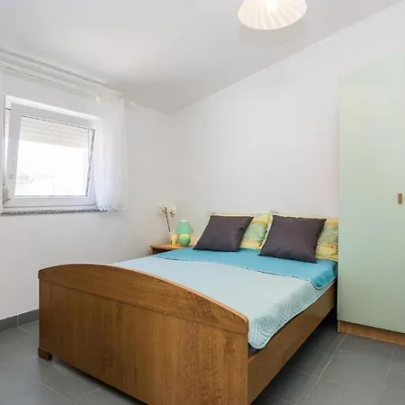 Two-bedroom In * 비르